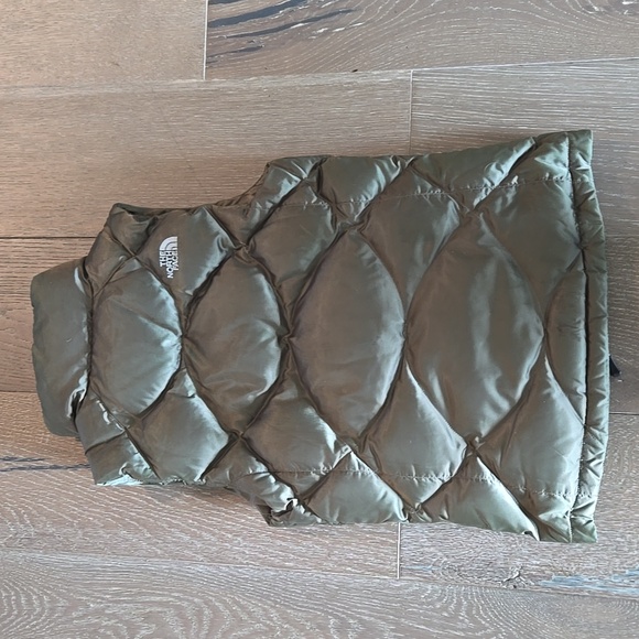 The North Face Puffer Vest - Picture 5 of 5